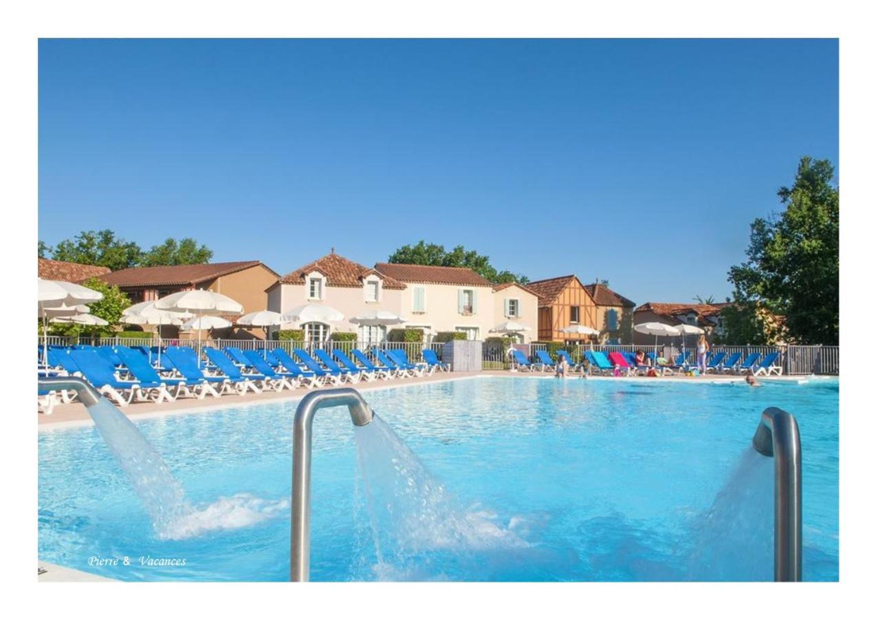Charmant Appartement Avec Piscine. Monflanquin Bagian luar foto